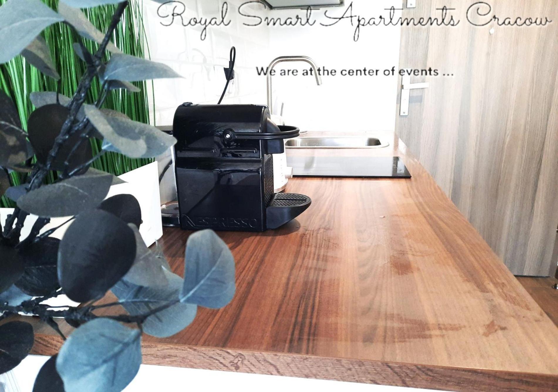 Royal Smart Apartments Cracow Красков Екстериор снимка