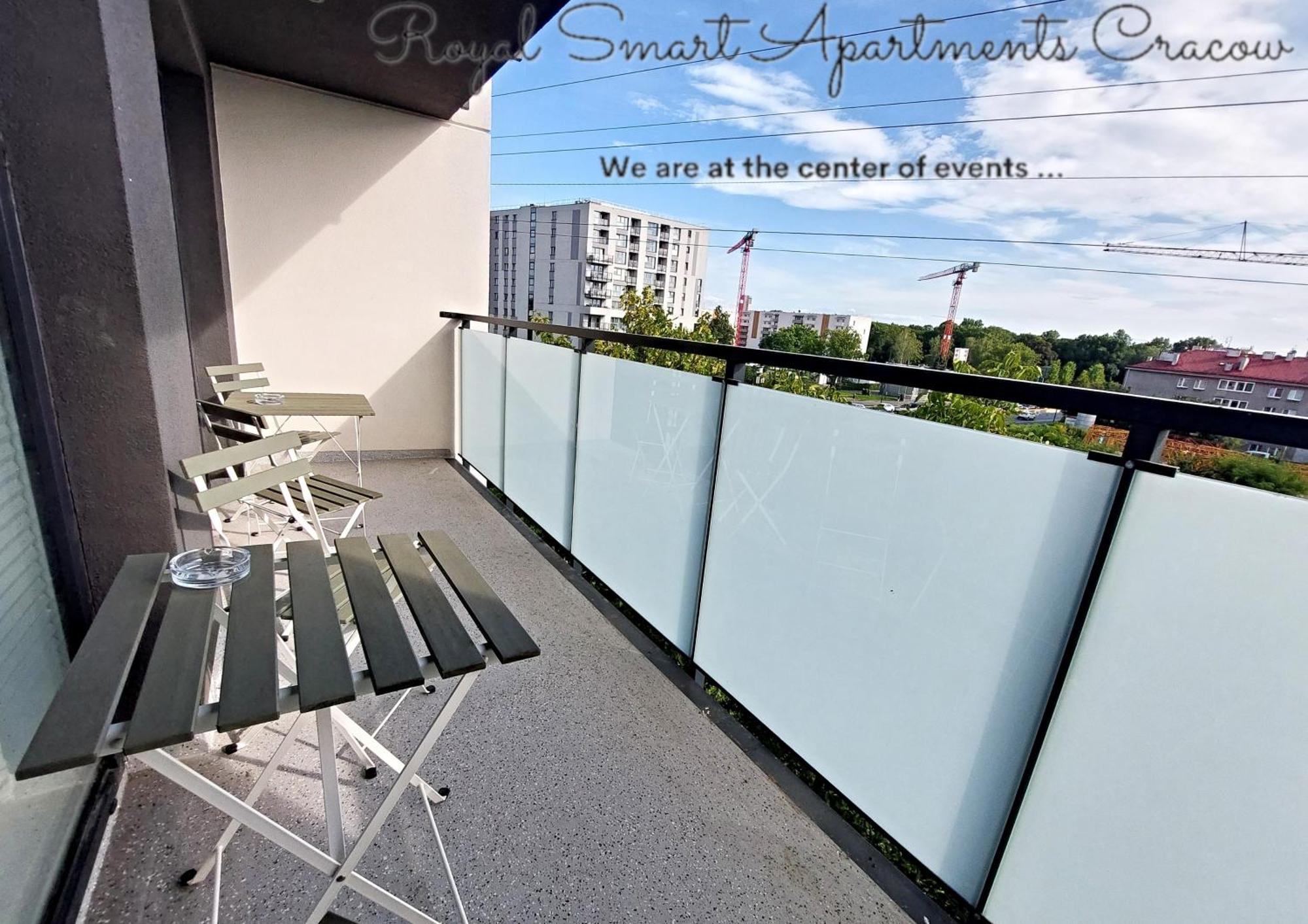 Royal Smart Apartments Cracow Красков Екстериор снимка