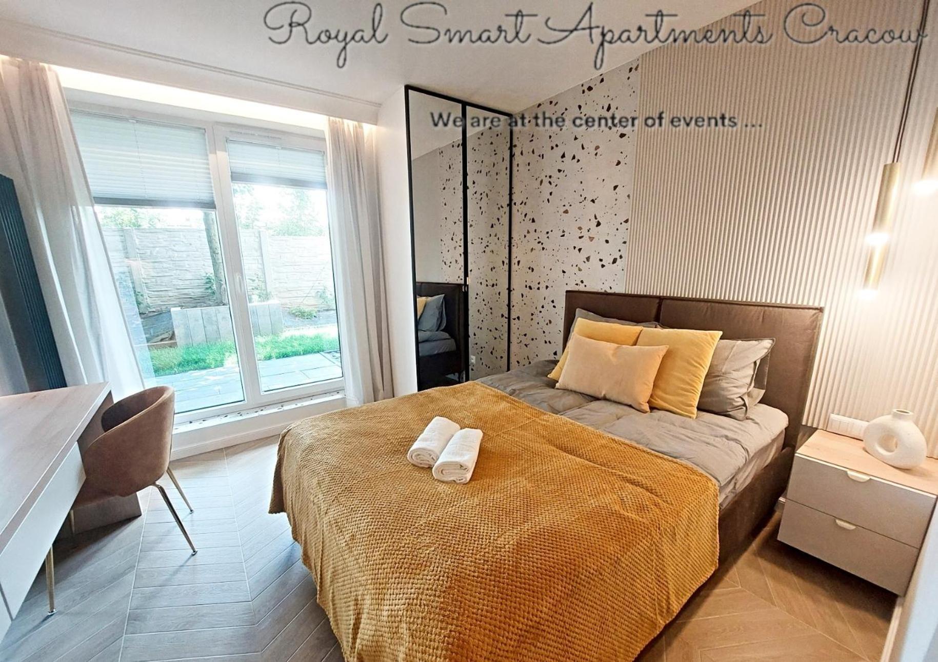 Royal Smart Apartments Cracow Красков Екстериор снимка
