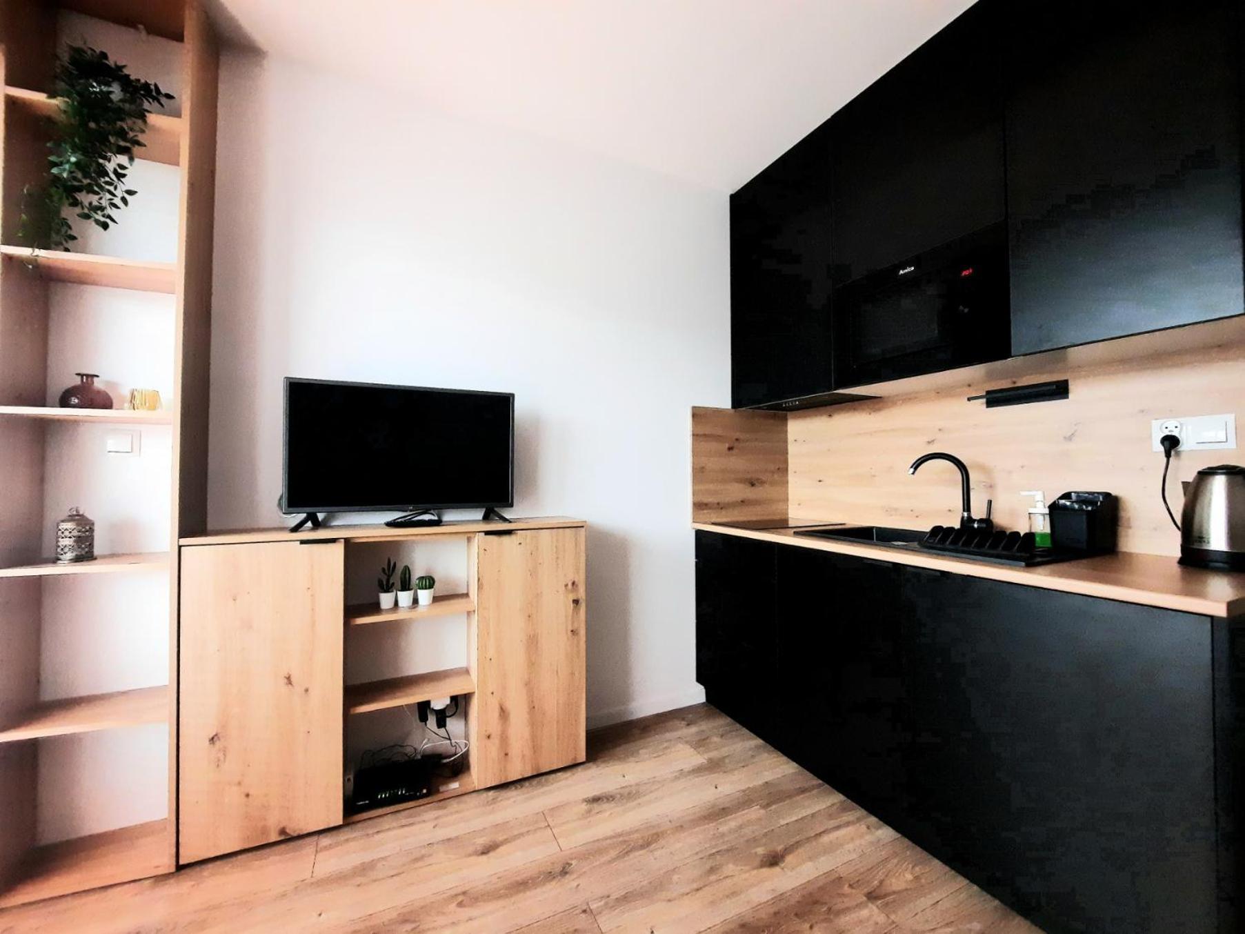 Royal Smart Apartments Cracow Красков Екстериор снимка