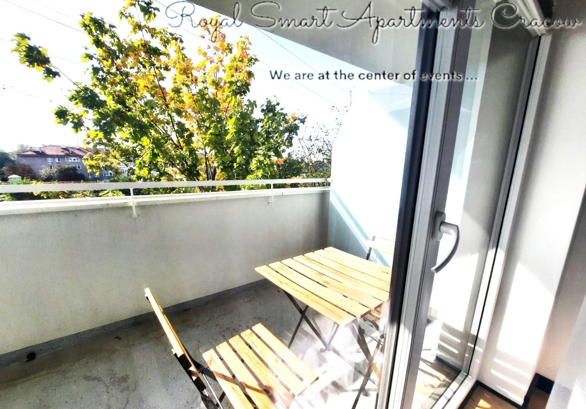 Royal Smart Apartments Cracow Красков Екстериор снимка