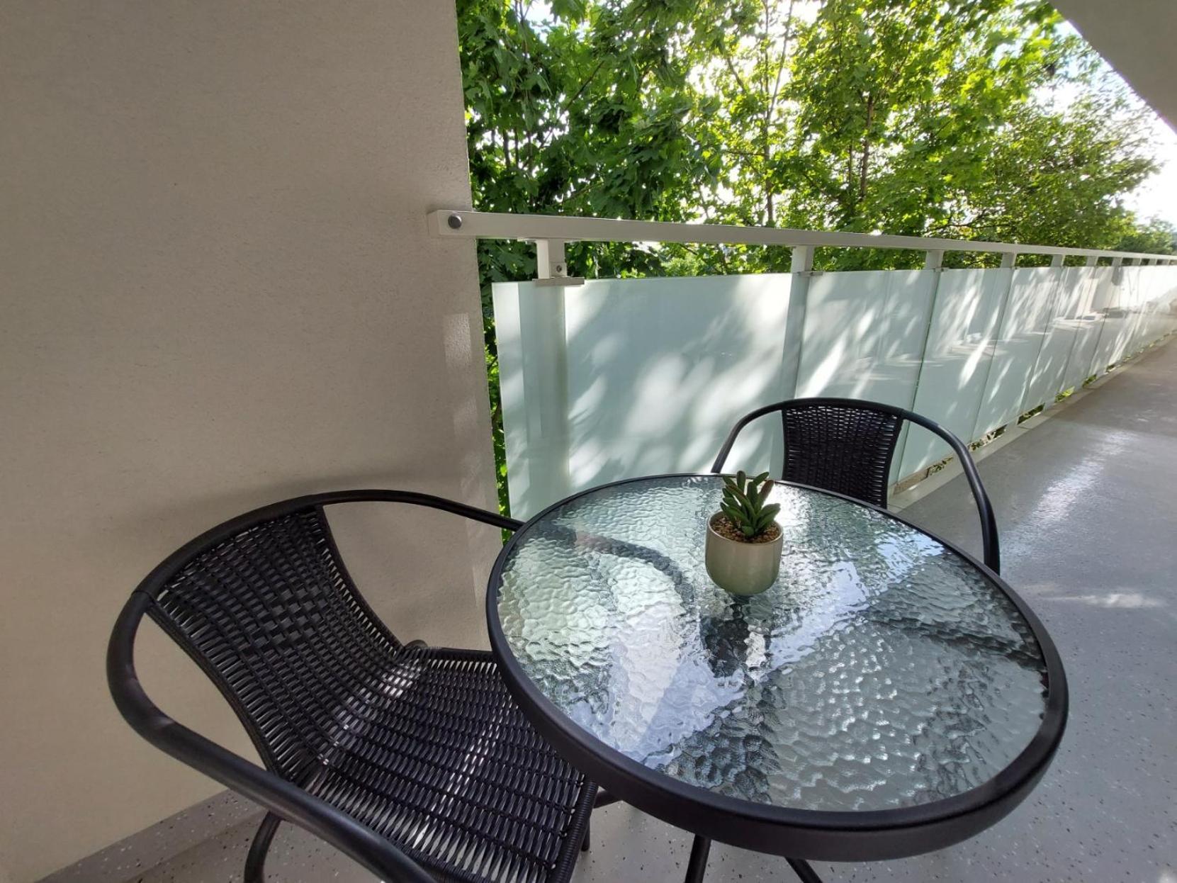 Royal Smart Apartments Cracow Красков Екстериор снимка