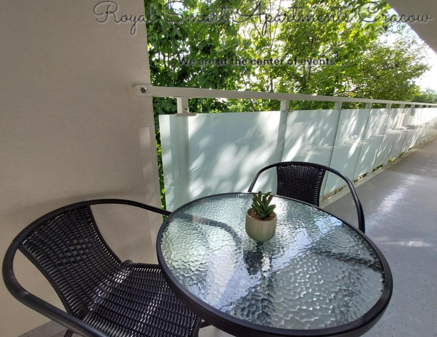 Royal Smart Apartments Cracow Красков Екстериор снимка