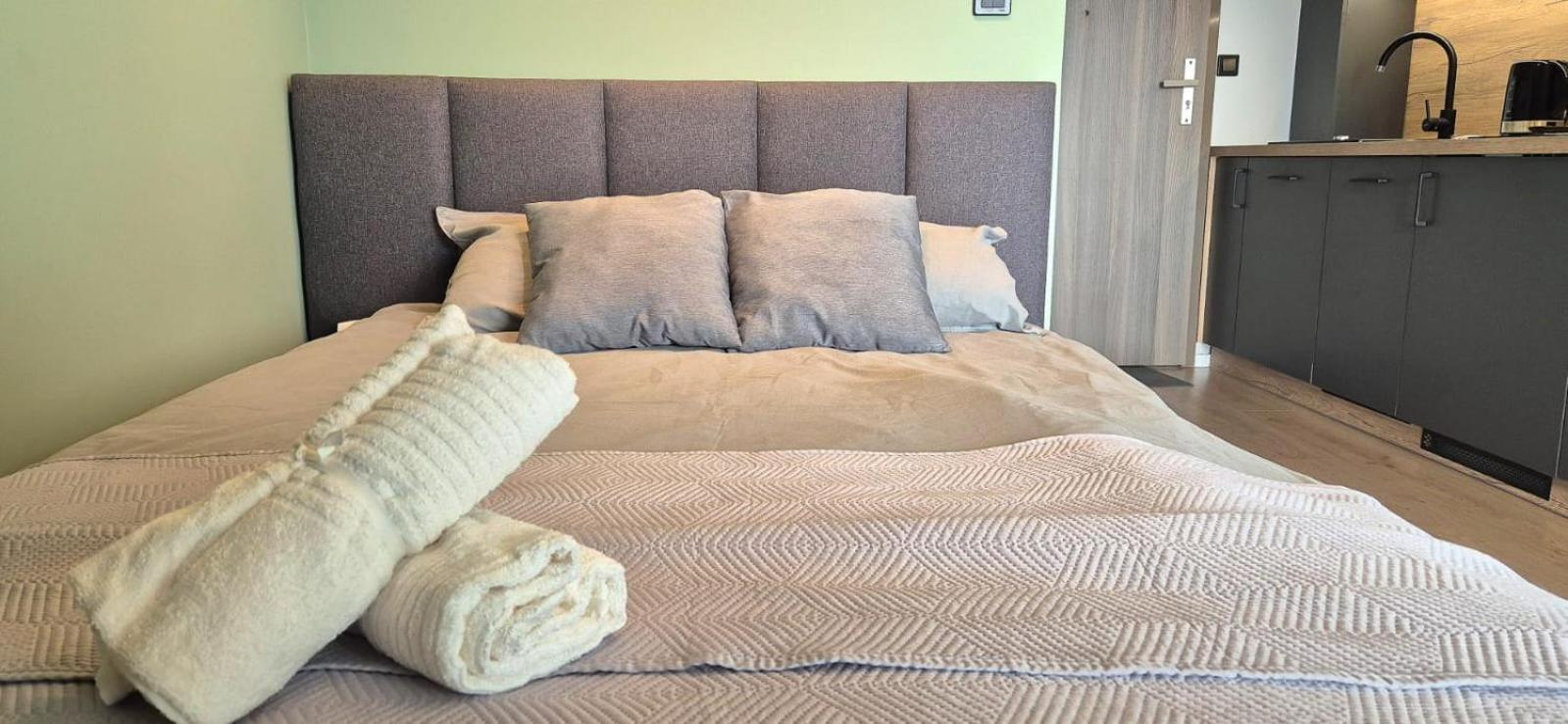 Royal Smart Apartments Cracow Красков Екстериор снимка