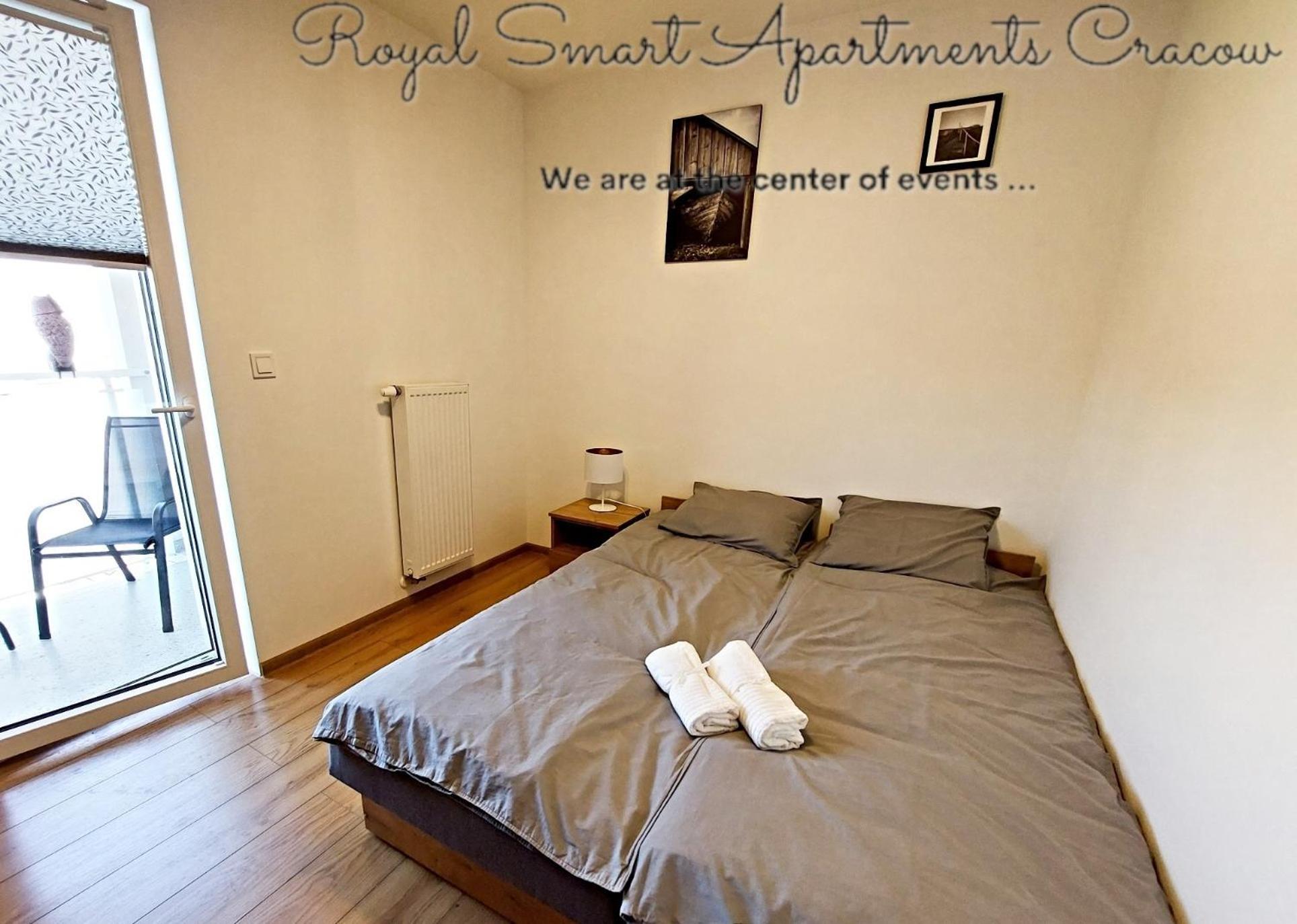 Royal Smart Apartments Cracow Красков Екстериор снимка