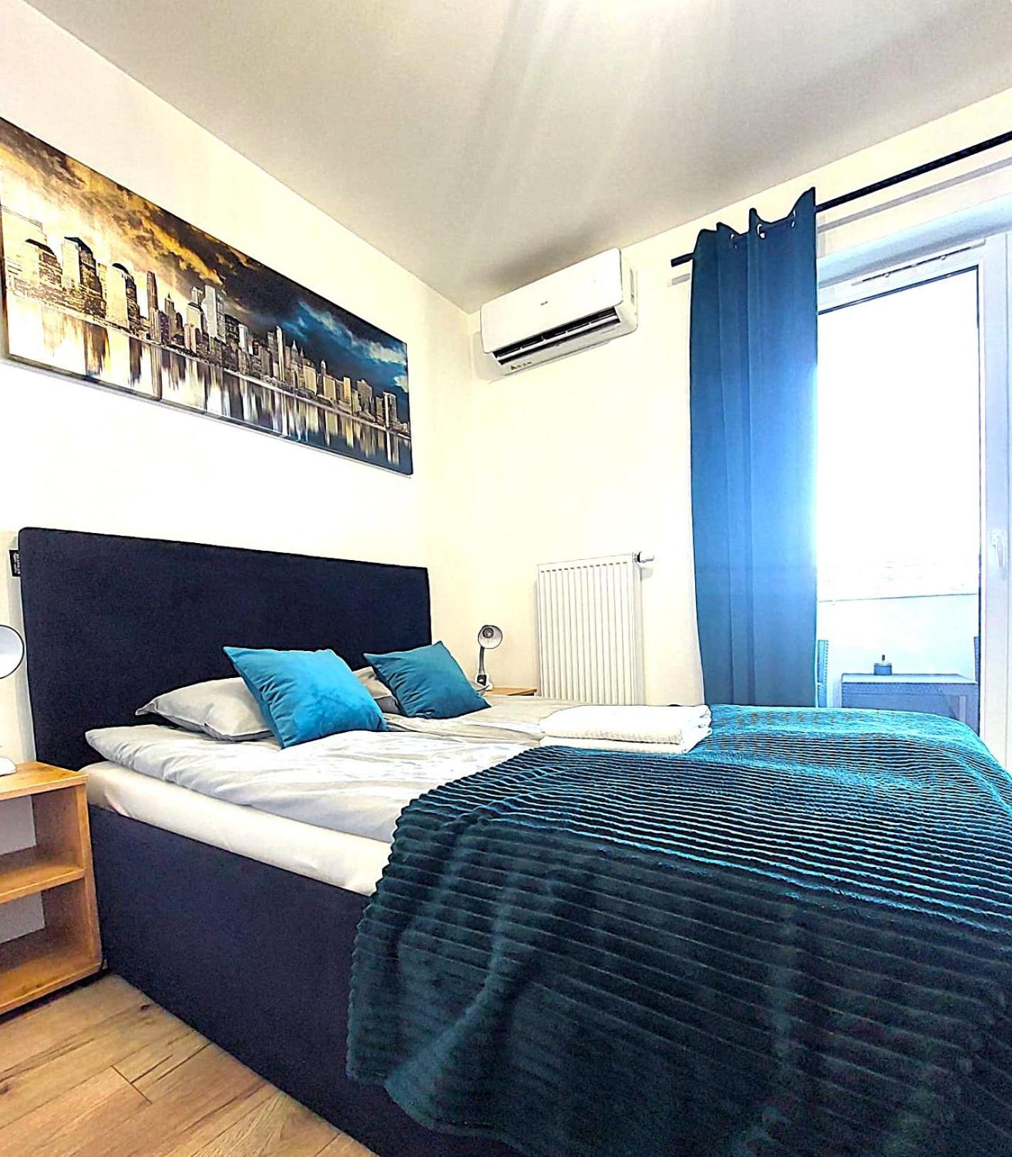 Royal Smart Apartments Cracow Красков Екстериор снимка